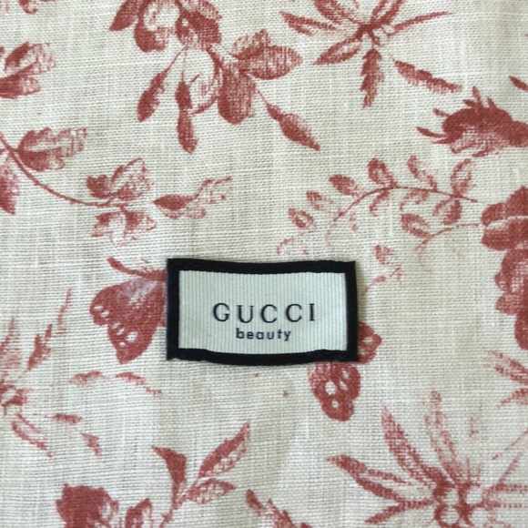 GUCCI Beauty floral cosmetic bag,  NWOT - Picture 2 of 4